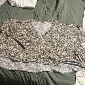 Leopard Print boutique V-Neck Top